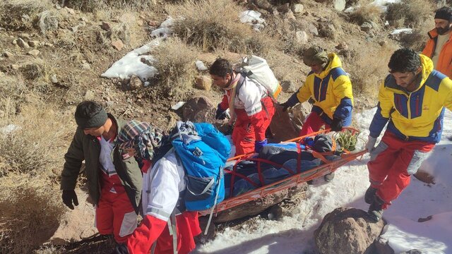 نجات ۴ کوهنورد مصدوم در ارتفاعات تفتان