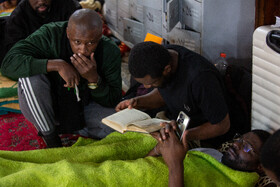 مراسم معنوی اعتکاف طلاب غیر ایرانی در مسجد امام حسن عسکری(ع) قم