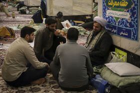 مراسم معنوی اعتکاف آقایان در شبستان نهاوندی در مسجد جامع گوهرشاد - مشهد