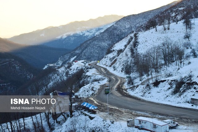 بازگشایی تمامی راه‌های روستایی بخش مرکزی آستارا پس از بارش برف