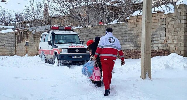 عکس تزیینی است نجات ۲۶ مادر باردار و نوزاد از سوانح جوی