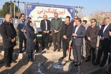 کلنگ‌زنی درمانگاه تخصصی بیمارستان  ۱۵خرداد ورامین