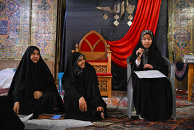 خواندن مقاله های دختران در مراسم معنوی اعتکاف -شیراز