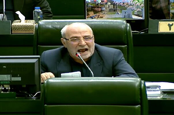 نایب رئیس کمیسیون اصل نود: از اصلاح ریشه ای در لایحه بودجه خبری نیست