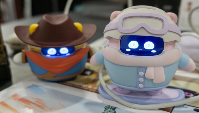 رباتی که باید به آن غذا بدهید و بزرگش کنید!