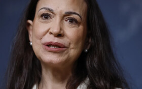 ماچادو: مایلم جایزه صلح نوبل را به ترامپ بدهم