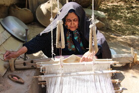 چهار نسل پای دار؛ روایت تداوم ۷۰۰ ساله کاربافی در خانواده‌های اردکانی