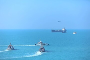 مانور جست‌وجو و نجات دریایی در بوشهر برگزار شد