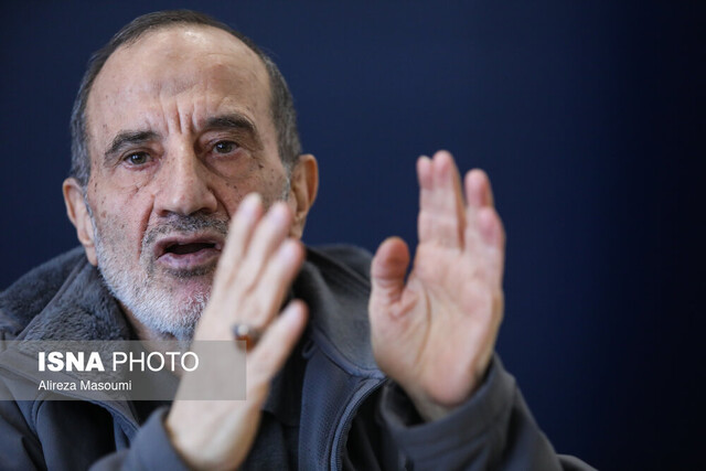 برای زمینگیر کردن کشور، پول ملی هدف گرفته شده است