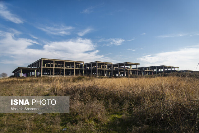 بیمارستان نیمه کاره شهرستان نکا بعد از ۳‌۶ سال
