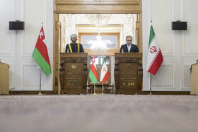 کنفرانس خبری مشترک سیدبدر البوسعیدی،وزیر خارجه عمان و سید عباس عراقچی، وزیر امور خارجه ایران
