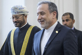 در حاشیه دیدار سیدبدر البوسعیدی،وزیر خارجه عمان با سید عباس عراقچی، وزیر امور خارجه ایران
