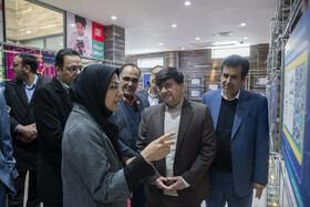 بازدید سیدعبدالحمید احمدی، قائم مقام جهاددانشگاهی از غرفه جهاددانشگاهی واحد اصفهان در هجدهمین گردهمایی مدیران پارک‌ها، شرکت‌ها، مراکز رشد، نوآوری و اشتغال جهاددانشگاهی ـ اصفهان