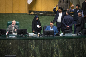 صحن علنی مجلس - ۲۱ دی