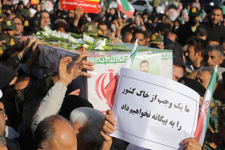 پیکر  ۷ شهید مدافع امنیت در رشت تشییع می‌شود