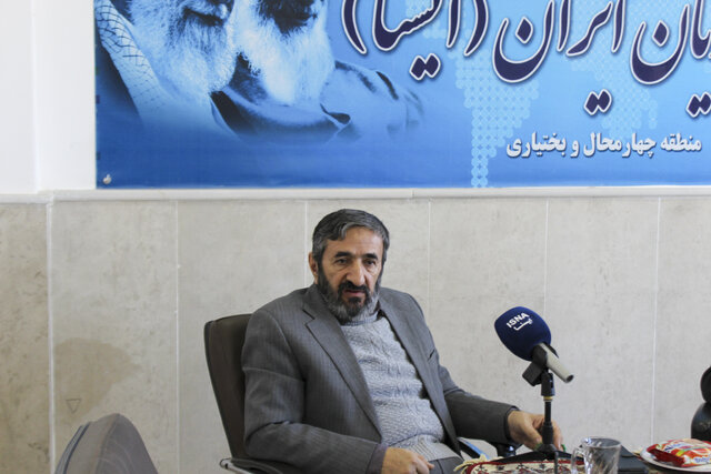 ریشه‌یابی علل اتفاقات اخیر کشور با حضور فعالان سیاسی و دانشگاهی چهارمحال و بختیاری