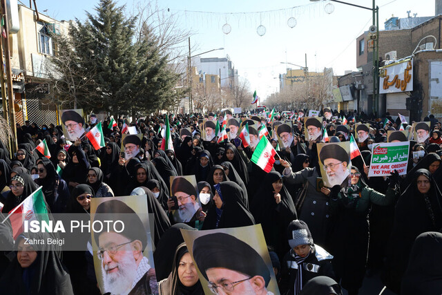 راهپیمایی مردمی در شهرکرد برگزار شد