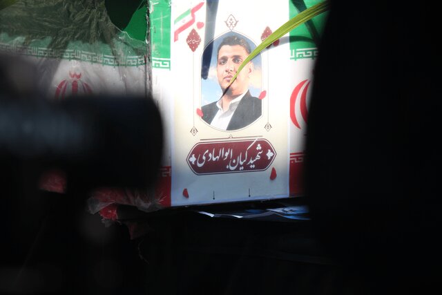 رفسنجانی‌ها با شهید «کیان ابوالهادی» وداع کردند/ ابلاغ سلام رهبری به مردم شهرستان