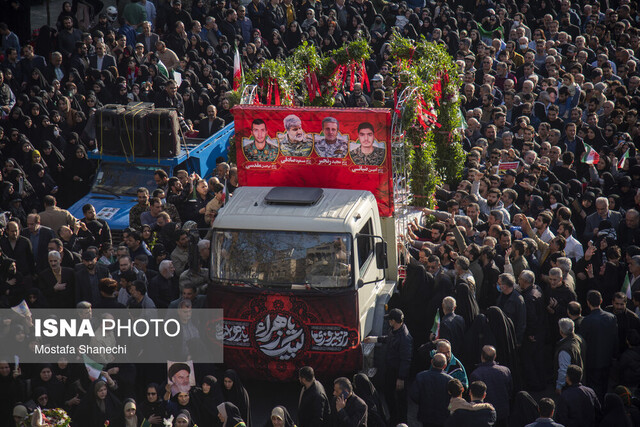 راهپیمایی مازندرانی‌ها علیه اغتشاشات / تشییع ۷ شهید امنیت در استان