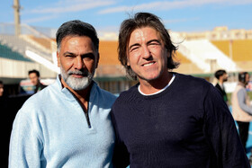 ساپینتو سرمربی تیم استقلال تهران و مرتضی‌زاده سرمربی تیم فولاد هرمزگان