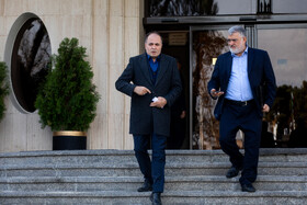 محمدصادق معتمدیان، استاندار تهران و غلامرضا نوری قزلجه، وزیر جهاد کشاورزیحاشیه جلسه هیات دولت - ۲۴ دی