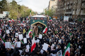 محمدیان: اجازه نمی‌دهیم که پرچم روی زمین بماند