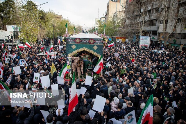 محمدیان: اجازه نمی‌دهیم که پرچم روی زمین بماند