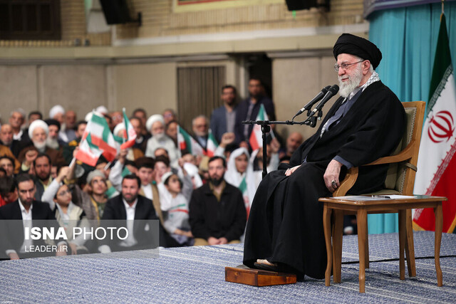 رهبر انقلاب: ما رئیسجمهور آمریکا را مجرم میدانیم رهبر انقلاب: ما رئیسجمهور آمریکا را مجرم میدانیم