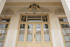 خانه تاریخی کلاهی که در گذشته کنسولگری انگلیس نیز بوده است، اطلاعت دقیقی از مالکان گذشته آن وجود ندارد و در حال حاضر در تملک خانواده کلاهی بوده و به همین دلیل به خانه تاریخی کلاهی مشهور است.