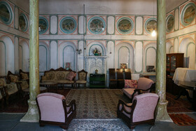 خانه تاریخی صابری _ این خانه تاریخی در تملک خانواده صابری است و اطلاعات دقیقی از مالکان قبلی آن وجود ندارد، به‌همین دلیل به خانه تاریخی صابری مشهور است.