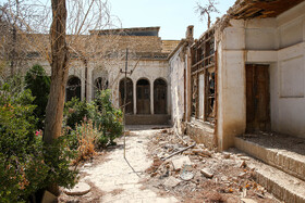 خانه تاریخی آقانورالله نجفی _ این اثر تاریخی با توجه به موقعیت جغرافیایی و نزدیک بودن به میدان تاریخی نقش جهان، قابلیت تبدیل شدن به بوم‌گردی و یا بوتیک هتل را دارد.