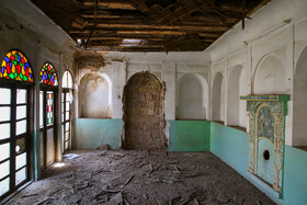 خانه تاریخی آقانورالله نجفی _ این اثر تاریخی با توجه به موقعیت جغرافیایی و نزدیک بودن به میدان تاریخی نقش جهان، قابلیت تبدیل شدن به بومگردی و یا بوتیک هتل را دارد.