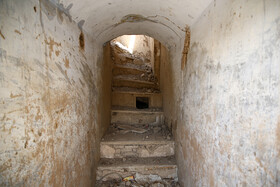 خانه تاریخی آقانورالله نجفی _ این بنا تاریخی به دلیل نگهداری نامناسب، عدم استفاده و عدم مرمت اصولی در معرض خطر تخریب کامل قرار دارد.