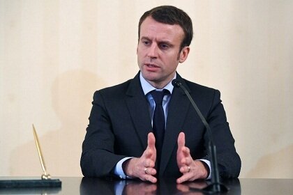 ماکرون: اتحادیه اروپا باید پای میز مذاکره با روسیه باشد