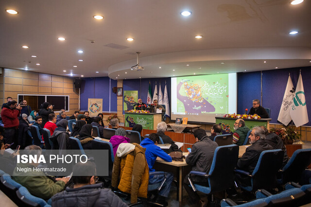 هر کسی در جشنواره حضور ندارد به خودش اجازه فحاشی میدهد
