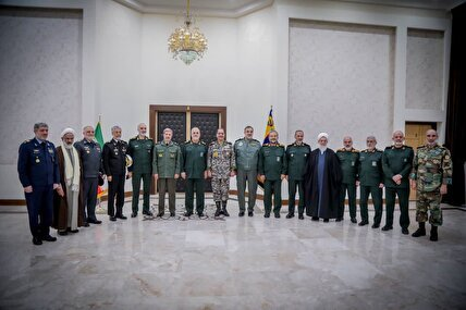 اخبار سیاسی ۳ بهمن؛ جزییات بازداشت ۱۶ تروریست/سرمایه‌های دشمن زیر نظر موشک‌های ایران