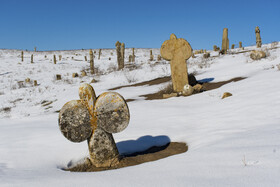 بارش برف در آرامگاه خالد نبی