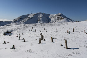 بارش برف در آرامگاه خالد نبی