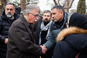 همایون اسعدیان -مدیرعامل خانه سینما در مراسم تشییع پیکر «رضا رویگری»