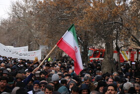 راهپیمایی مردم و روحانیون همدان در حمایت از قرآن و ولایت فقیه