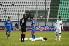 زمان‌های تلف‌شده VAR کاهش می‌یابد/ برخورد قاطع با نیمکت‌ها و محدودیت گفت‌وگو با داور