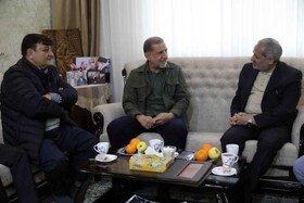 دیدار وزیر آموزش و پرورش با  خانواده سردار سرلشکر شهید محققی