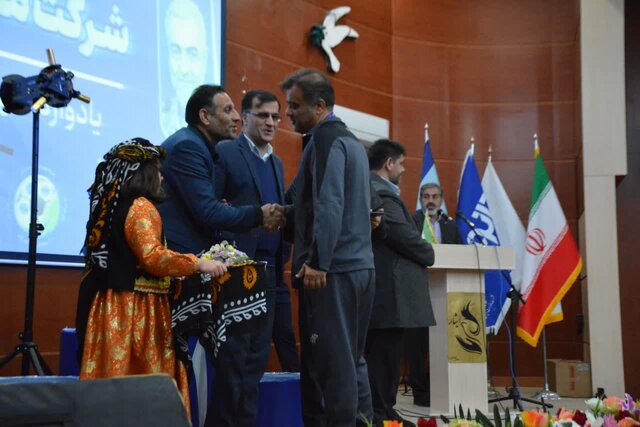 قهرمانی اصفهان در مسابقات فوتسال مناطق مخابرات ایران/ لرستان نائب قهرمان شد