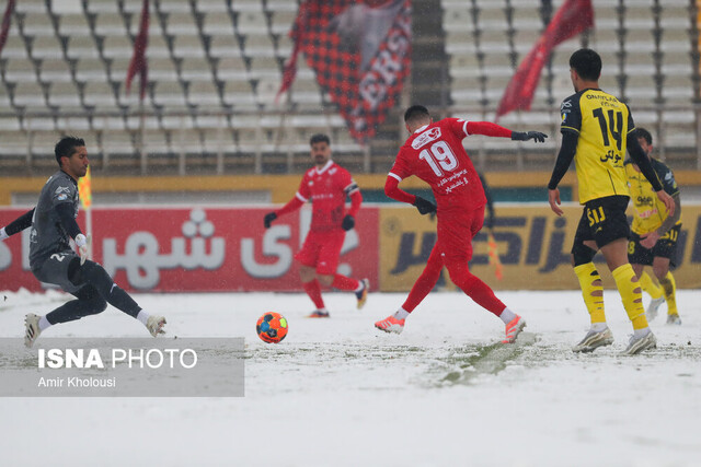 قهرمان لیگ هنوز قابل پیش‌بینی نیست/نتایج مدعیان اجازه فاصله گرفتن به هیچ تیمی را نداده است