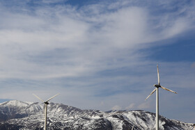 کار ساخت نیروگاه بادی منجیل توسط ماشین سازی اراک و هپکو در دهه 70 خورشیدی انجام گرفت.