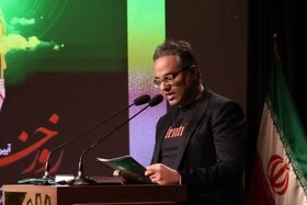 یک روزنامه‌نگار فرهنگی: ایجاد محدودیت برای رسانه‌های داخل تقدیم منابع اطلاعاتی به رقیب است