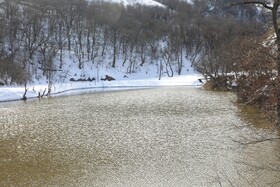 عمق دریاچه شورمست ۵ تا ۱۵ متر و طول و عرض دریاچه شورمست به ترتیب ۳۰۰ متر و ۷۰ متر است.