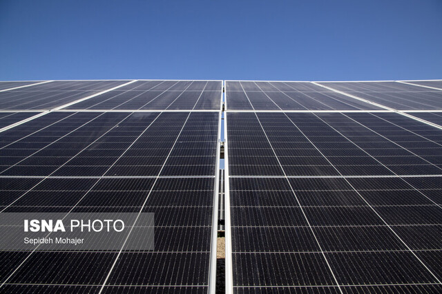 اولین نیروگاه خورشیدی شهرداری اهواز به بهره‌برداری رسید