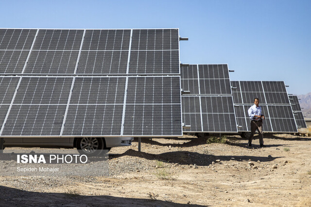 استان مرکزی در صدر تولید انرژی خورشیدی در کشور/تولید ۵۲۰ مگاوات در سال جاری