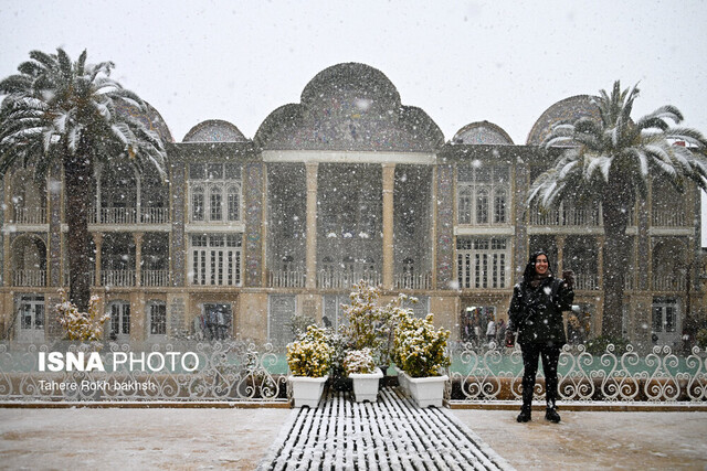 بارش برف در شیراز پس از ۱۲ سال